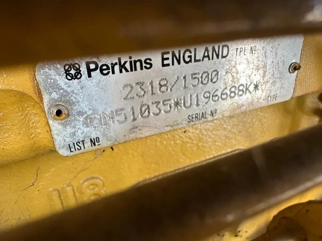 Notstromaggregat des Typs Perkins Olympian GEP 30 kVA Silent generatorset, Gebrauchtmaschine in VEEN (Bild 8)