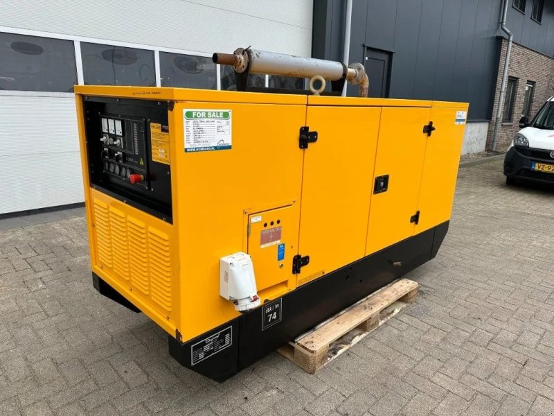Notstromaggregat tip Perkins SDMO Leroy Somer 24 kVA Silent generatorset as New !, Gebrauchtmaschine in VEEN (Poză 1)