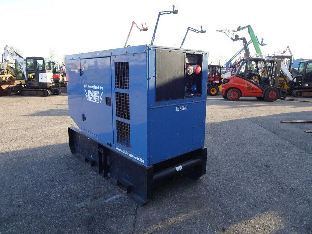 Notstromaggregat tip SDMO J66C2, Gebrauchtmaschine in Zutphen (Poză 1)