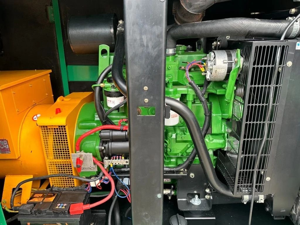 Notstromaggregat des Typs SDMO John Deere Leroy Somer 120 kVA Silent generatorset, Gebrauchtmaschine in VEEN (Bild 8)