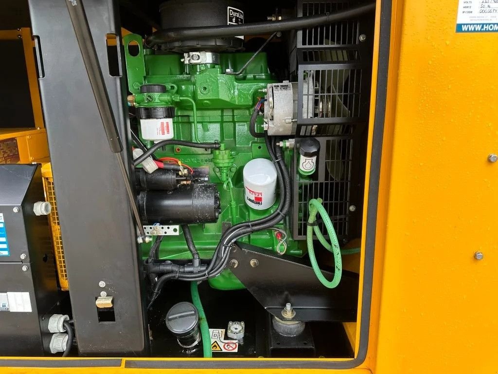 Notstromaggregat des Typs SDMO JS 30 John Deere 3029 DF 120 Leroy Somer 30 kVA Silent generator, Gebrauchtmaschine in VEEN (Bild 9)