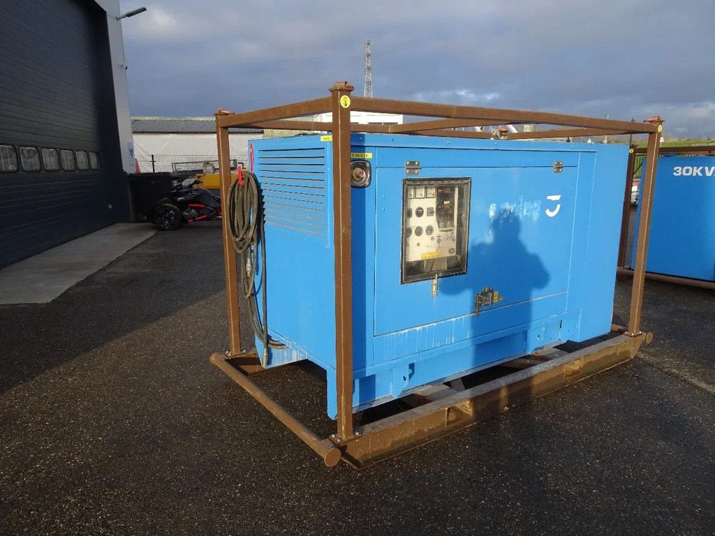 Notstromaggregat del tipo SDMO P110E, Gebrauchtmaschine en Zutphen (Imagen 3)