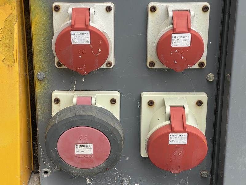 Notstromaggregat Türe ait SDMO R 110 C 3, Gebrauchtmaschine içinde Waregem (resim 5)