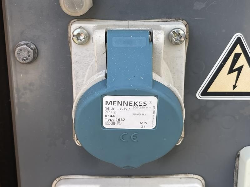 Notstromaggregat van het type SDMO R 44 C 3, Gebrauchtmaschine in Waregem (Foto 11)