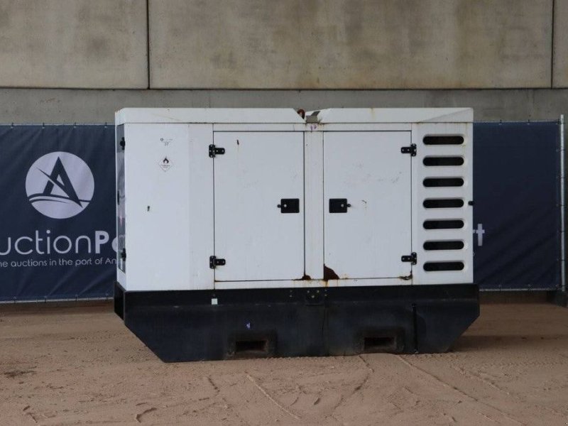 Notstromaggregat des Typs SDMO R110-C31, Gebrauchtmaschine in Antwerpen (Bild 1)