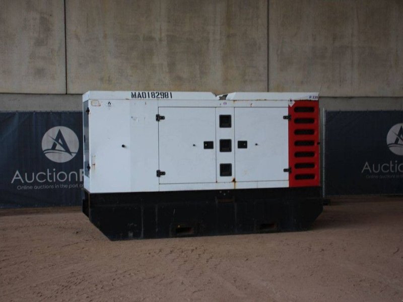 Notstromaggregat des Typs SDMO R220C3, Gebrauchtmaschine in Antwerpen (Bild 1)