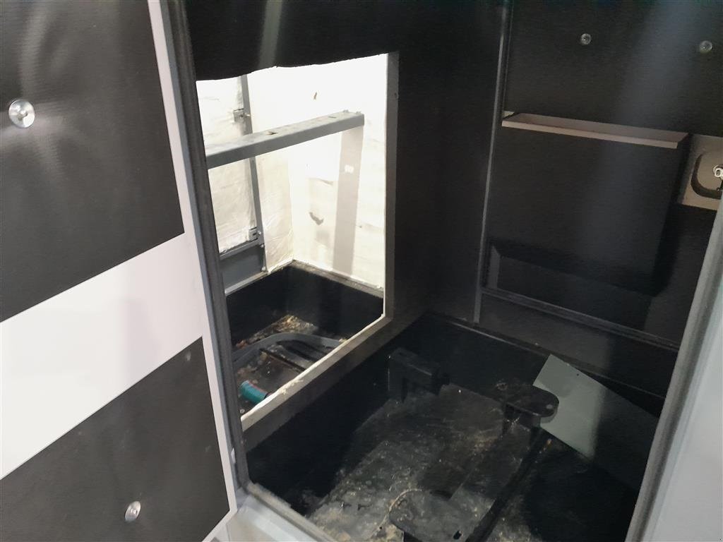 Notstromaggregat of the type Sommer Generator kabinet, Gebrauchtmaschine in Rødekro (Picture 4)