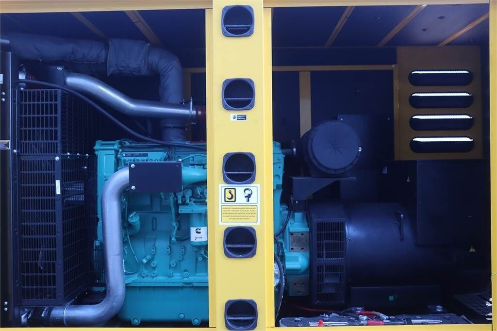 Notstromaggregat des Typs Sonstige AKSA AC500 Valid inspection, *Guarantee! Diesel, 500 kV, Gebrauchtmaschine in Groenlo (Bild 10)