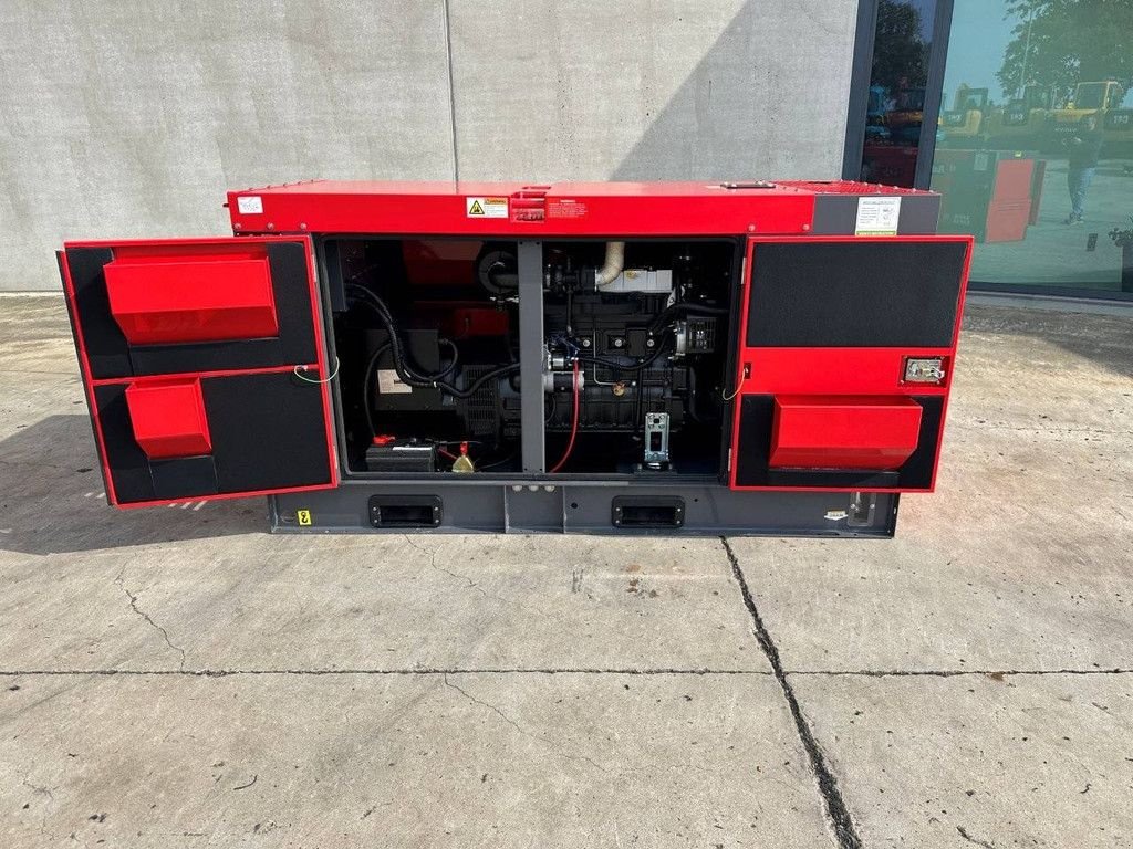 Notstromaggregat du type Sonstige Ashita LG80, Neumaschine en Antwerpen (Photo 10)