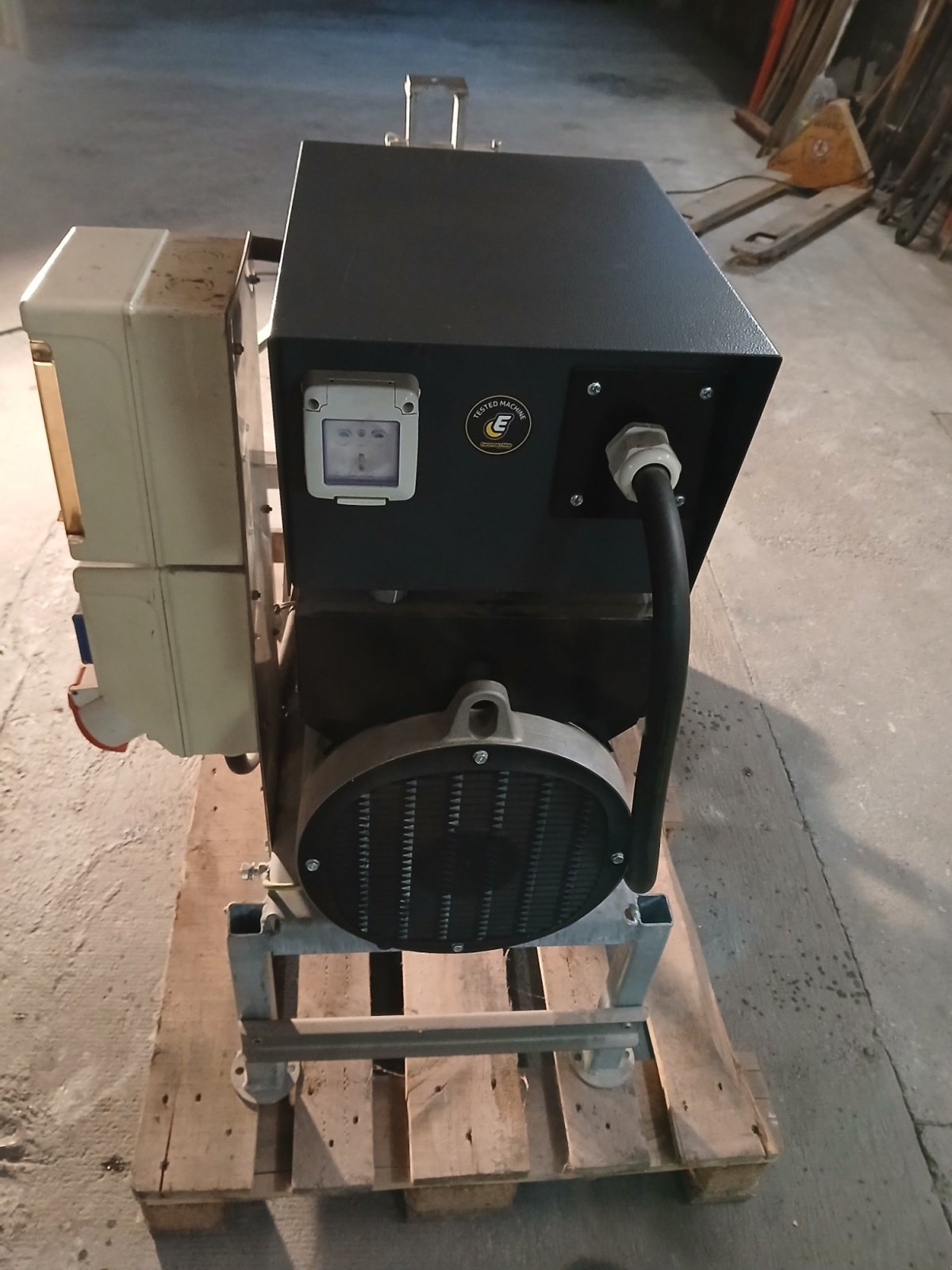 Notstromaggregat типа Sonstige ATNE 30 KVA, Gebrauchtmaschine в Oxenbronn (Фотография 2)