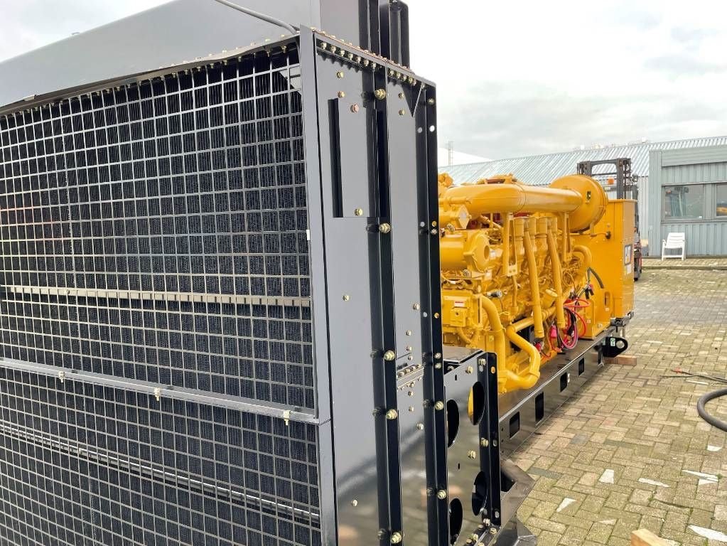 Notstromaggregat des Typs Sonstige Cat 3516B HD - 2.500 kVA Generator - DPX-18107, Neumaschine in Dordrecht (Bild 4)