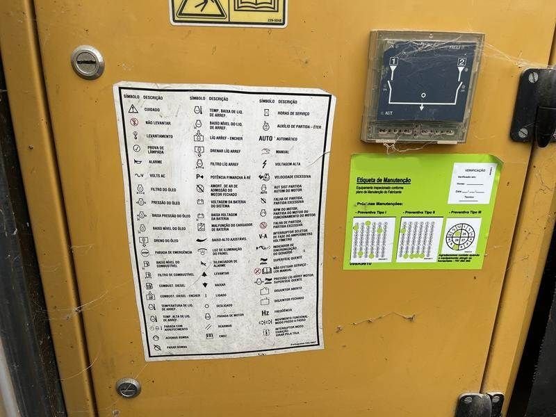 Notstromaggregat des Typs Sonstige Cat C 18 - 700, Gebrauchtmaschine in Waregem (Bild 4)