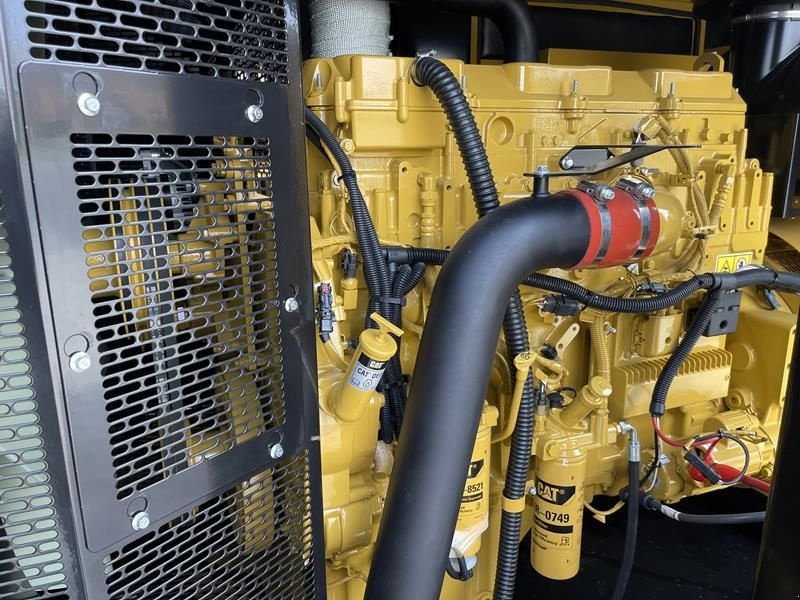 Notstromaggregat of the type Sonstige Cat DE 400 E 0, Gebrauchtmaschine in Waregem (Picture 4)