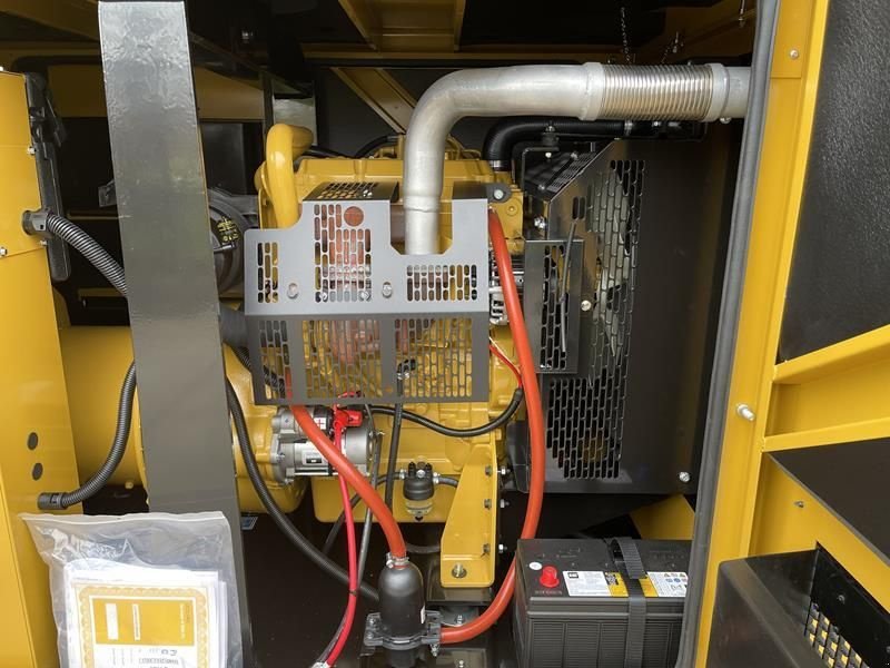 Notstromaggregat of the type Sonstige Cat DE 65 E 0 Noodaggregaat, Gebrauchtmaschine in Waregem (Picture 9)