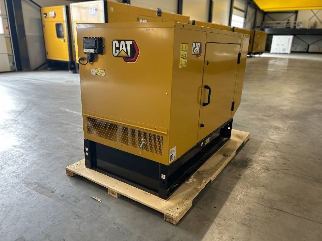 Notstromaggregat του τύπου Sonstige Cat DE13.5E3 - 13.5 kVA Generator - DPX-18001, Neumaschine σε Dordrecht (Φωτογραφία 4)