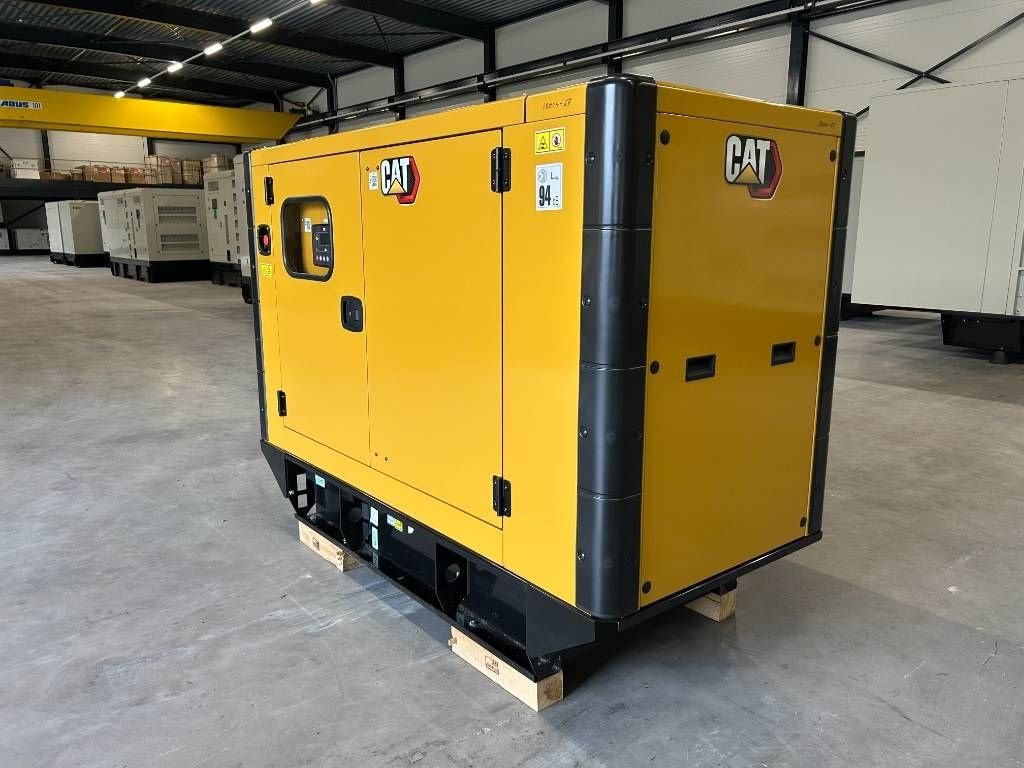 Notstromaggregat от тип Sonstige Cat DE33E0 - 33 kVA Generator - DPX-18004, Neumaschine в Dordrecht (Снимка 4)