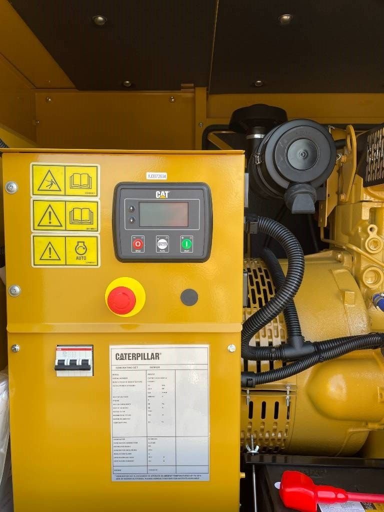 Notstromaggregat of the type Sonstige Cat DE33GC - 33 kVA Stand-by Generator Set - DPX-18204, Neumaschine in Dordrecht (Picture 9)
