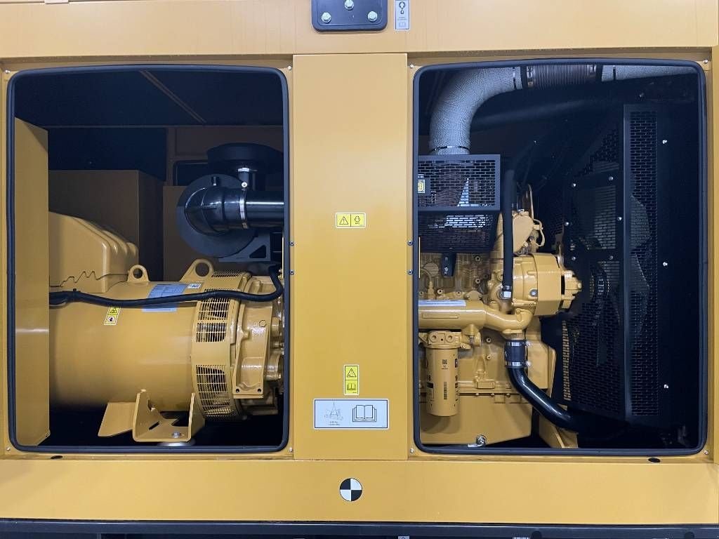 Notstromaggregat van het type Sonstige Cat DE550E0 - C15 - 550 kVA Generator - DPX-18027, Neumaschine in Dordrecht (Foto 8)