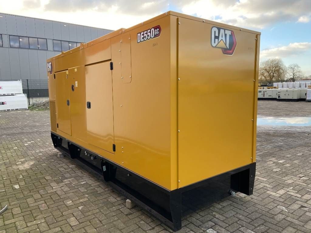 Notstromaggregat des Typs Sonstige Cat DE550GC - 550 kVA Stand-by Generator - DPX-18221, Neumaschine in Dordrecht (Bild 2)