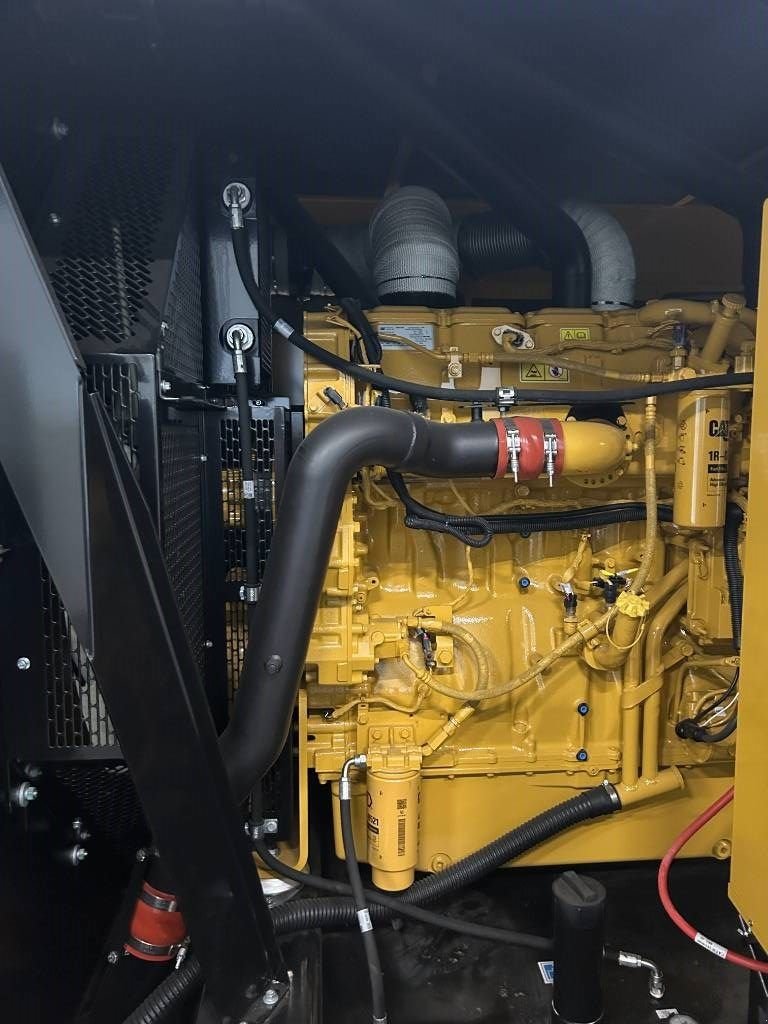 Notstromaggregat des Typs Sonstige Cat DE850E0 - C18 - 850 kVA Generator - DPX-18032, Neumaschine in Dordrecht (Bild 10)