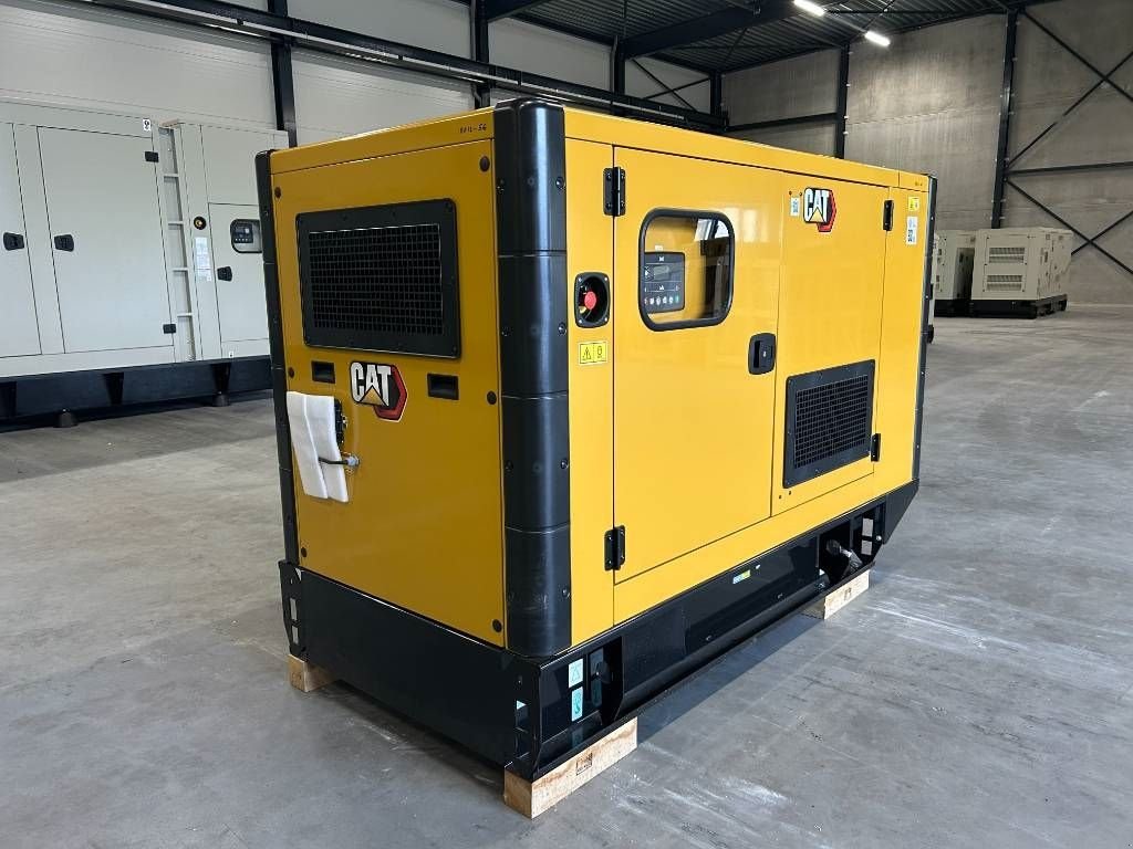 Notstromaggregat des Typs Sonstige Cat DE88E0 - 88 kVA Generator - DPX-18012, Neumaschine in Dordrecht (Bild 2)