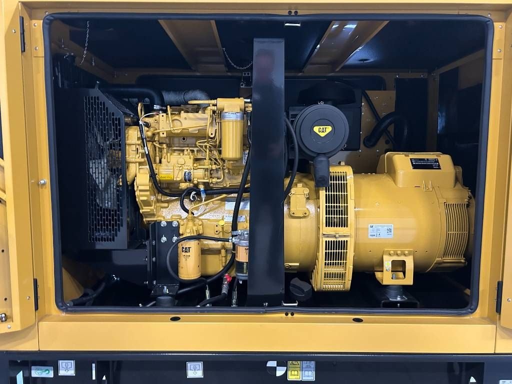 Notstromaggregat des Typs Sonstige Cat DE88E0 - 88 kVA Generator - DPX-18012, Neumaschine in Dordrecht (Bild 8)