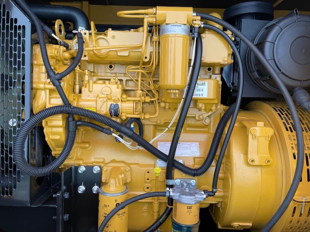Notstromaggregat van het type Sonstige Cat DE88GC - 88 kVA Stand-by Generator Set - DPX-18207, Neumaschine in Dordrecht (Foto 9)