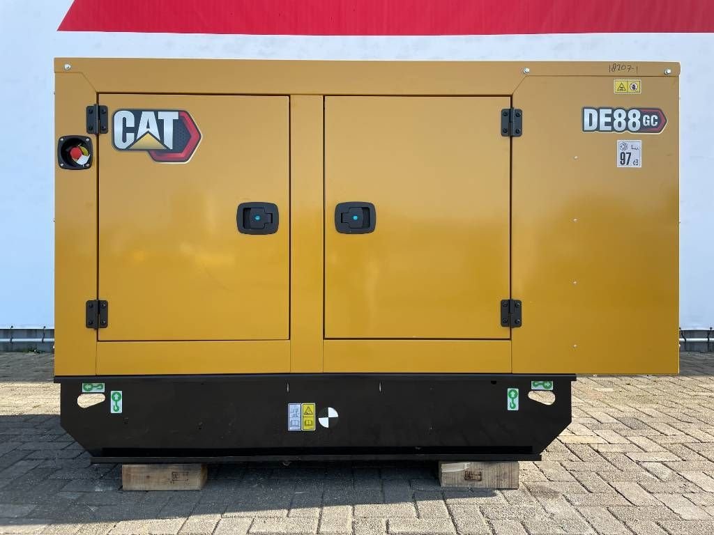 Notstromaggregat van het type Sonstige Cat DE88GC - 88 kVA Stand-by Generator Set - DPX-18207, Neumaschine in Dordrecht (Foto 2)