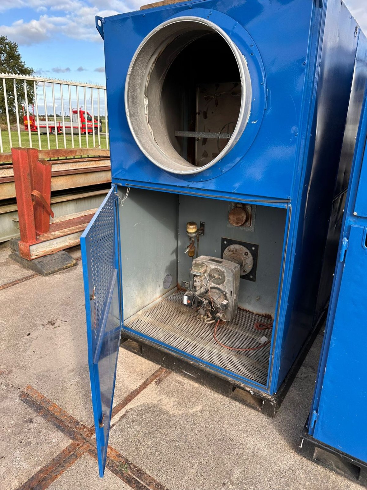 Notstromaggregat типа Sonstige Diesel Heater Indirect gestookt, Gebrauchtmaschine в Tull en 't Waal (Фотография 4)