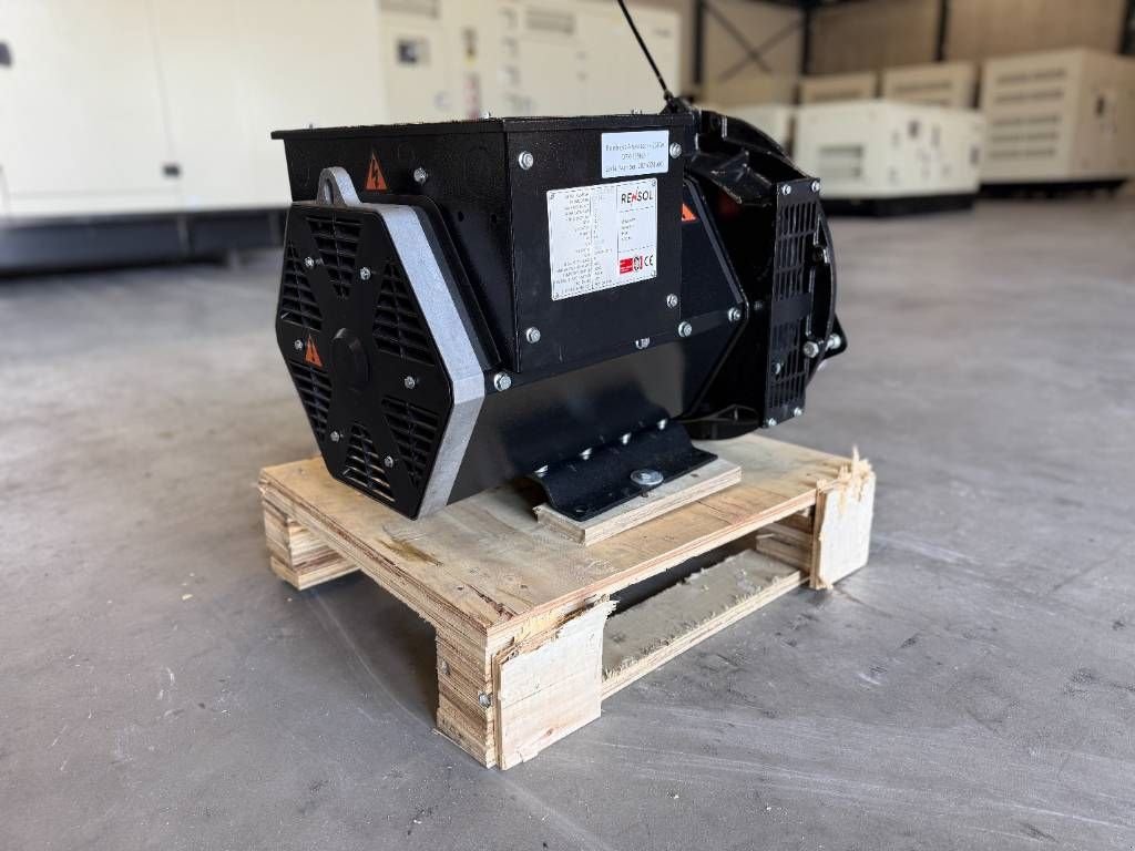 Notstromaggregat of the type Sonstige DPX CJ184G - 31 kVA Alternator - DPX-33902, Neumaschine in Dordrecht (Picture 2)