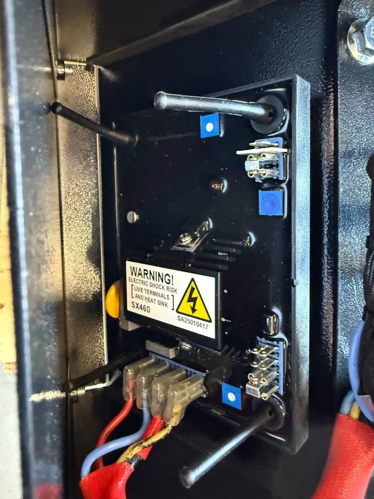 Notstromaggregat of the type Sonstige DPX CJ184G - 31 kVA Alternator - DPX-33902, Neumaschine in Dordrecht (Picture 7)