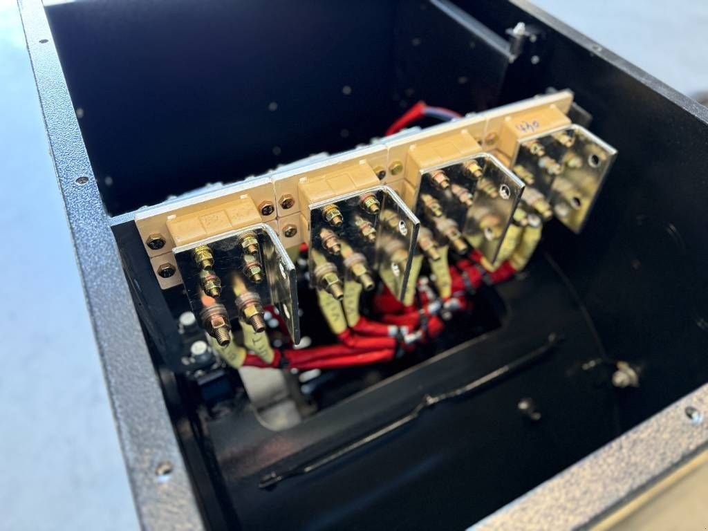 Notstromaggregat of the type Sonstige DPX CJ544D - 500 kVA Alternator - DPX-33912, Neumaschine in Dordrecht (Picture 5)