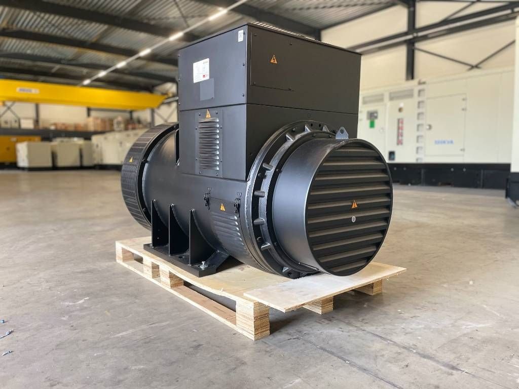 Notstromaggregat of the type Sonstige DPX CJ634B - 725 kVA Alternator - DPX-33914, Neumaschine in Dordrecht (Picture 5)