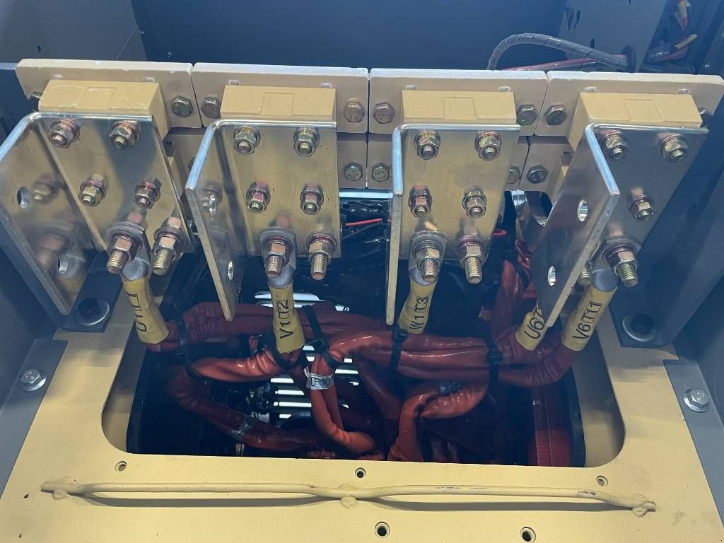 Notstromaggregat of the type Sonstige DPX CJ634B - 725 kVA Alternator - DPX-33914, Neumaschine in Dordrecht (Picture 8)