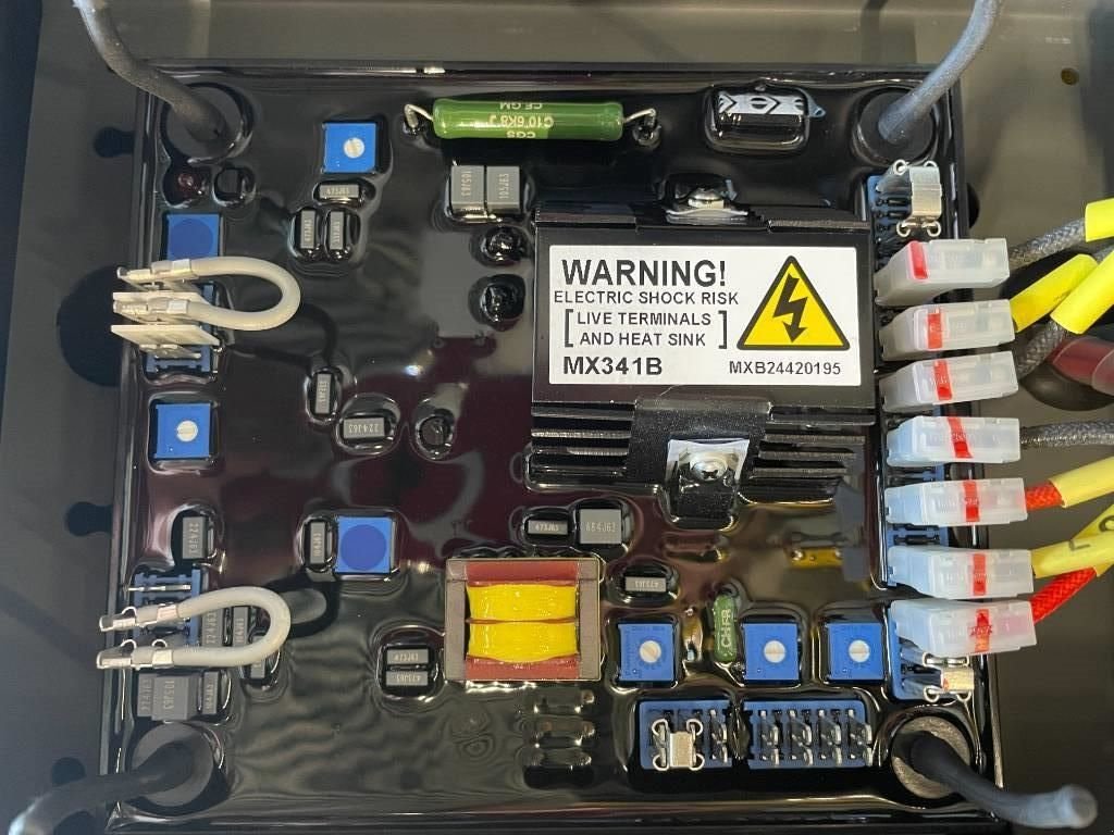 Notstromaggregat of the type Sonstige DPX CJ634B - 725 kVA Alternator - DPX-33914, Neumaschine in Dordrecht (Picture 10)