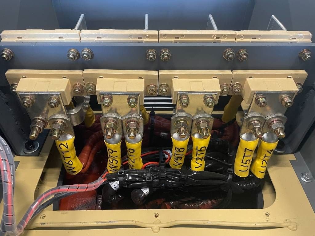 Notstromaggregat of the type Sonstige DPX CJ634E - 1000 kVA Alternator - DPX-33915, Neumaschine in Dordrecht (Picture 9)