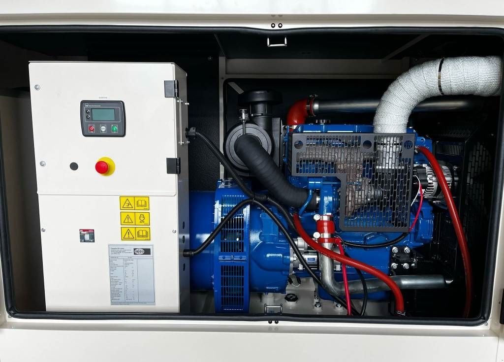 Notstromaggregat του τύπου Sonstige FG Wilson P110-3 - 110 kVA Genset - DPX-16008, Neumaschine σε Dordrecht (Φωτογραφία 8)