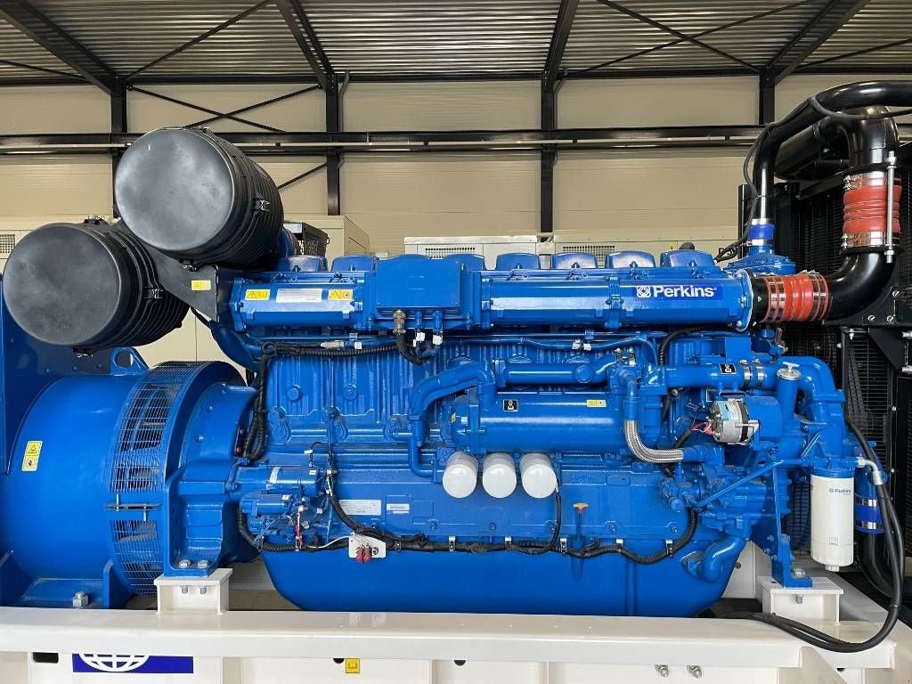 Notstromaggregat des Typs Sonstige FG Wilson P1100-E1- 1.100 kVA Open Genset - DPX-16027-O, Neumaschine in Dordrecht (Bild 7)
