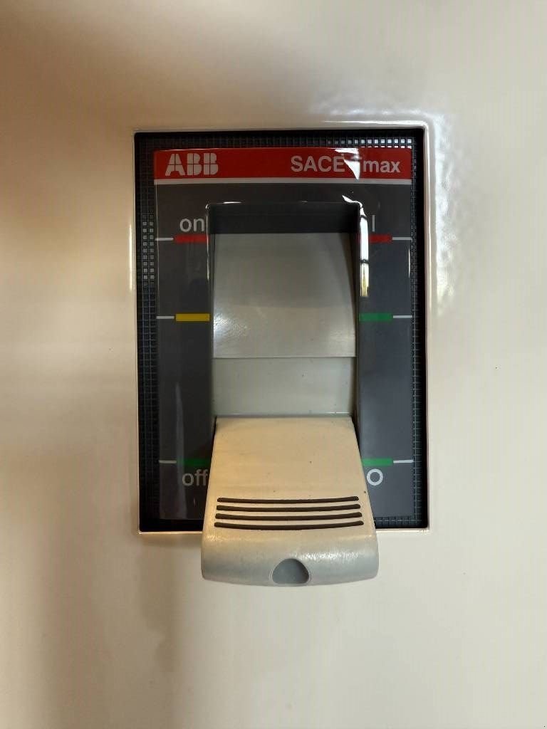 Notstromaggregat tip Sonstige FG Wilson P220-3 - 220 kVA Open Genset - DPX-16012-O, Neumaschine in Dordrecht (Poză 10)