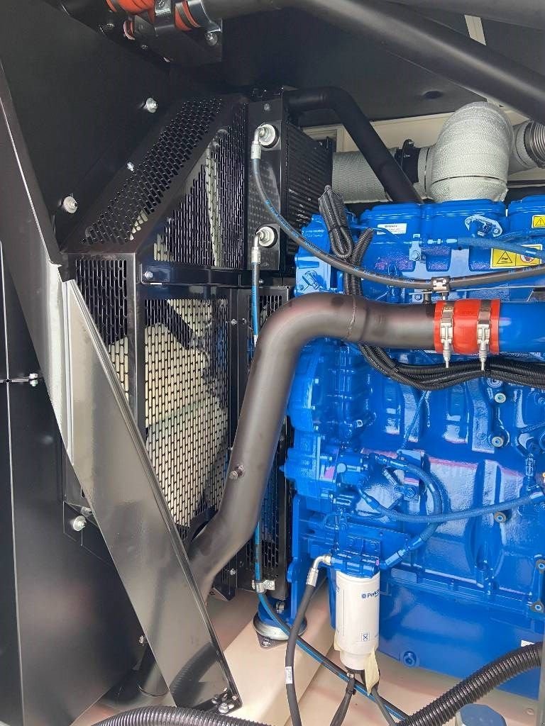 Notstromaggregat of the type Sonstige FG Wilson P850-1 - 850 kVA Genset - DPX-16024, Neumaschine in Dordrecht (Picture 9)