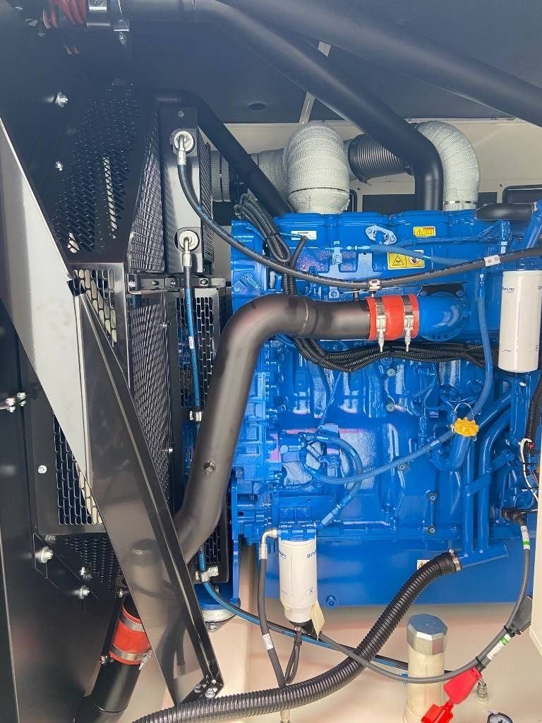 Notstromaggregat of the type Sonstige FG Wilson P850-1 - 850 kVA Genset - DPX-16024, Neumaschine in Dordrecht (Picture 8)