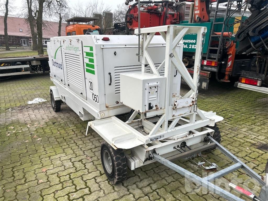 Notstromaggregat van het type Sonstige GA 90 V2, Gebrauchtmaschine in Düsseldorf (Foto 2)