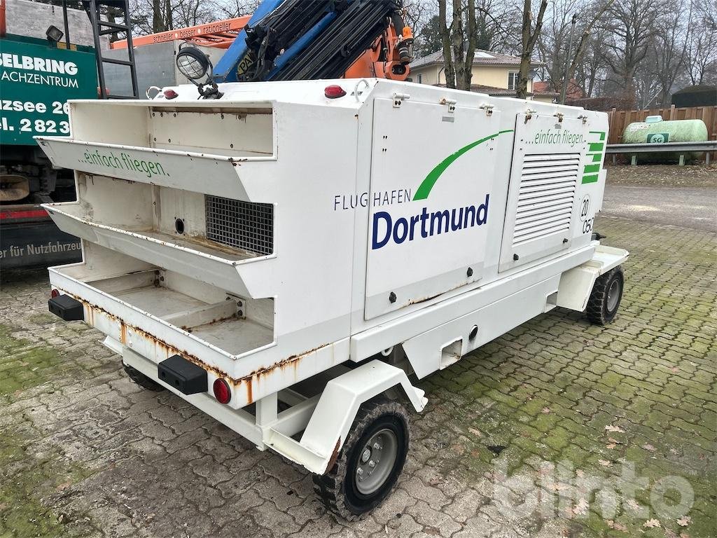 Notstromaggregat van het type Sonstige GA 90 V2, Gebrauchtmaschine in Düsseldorf (Foto 4)