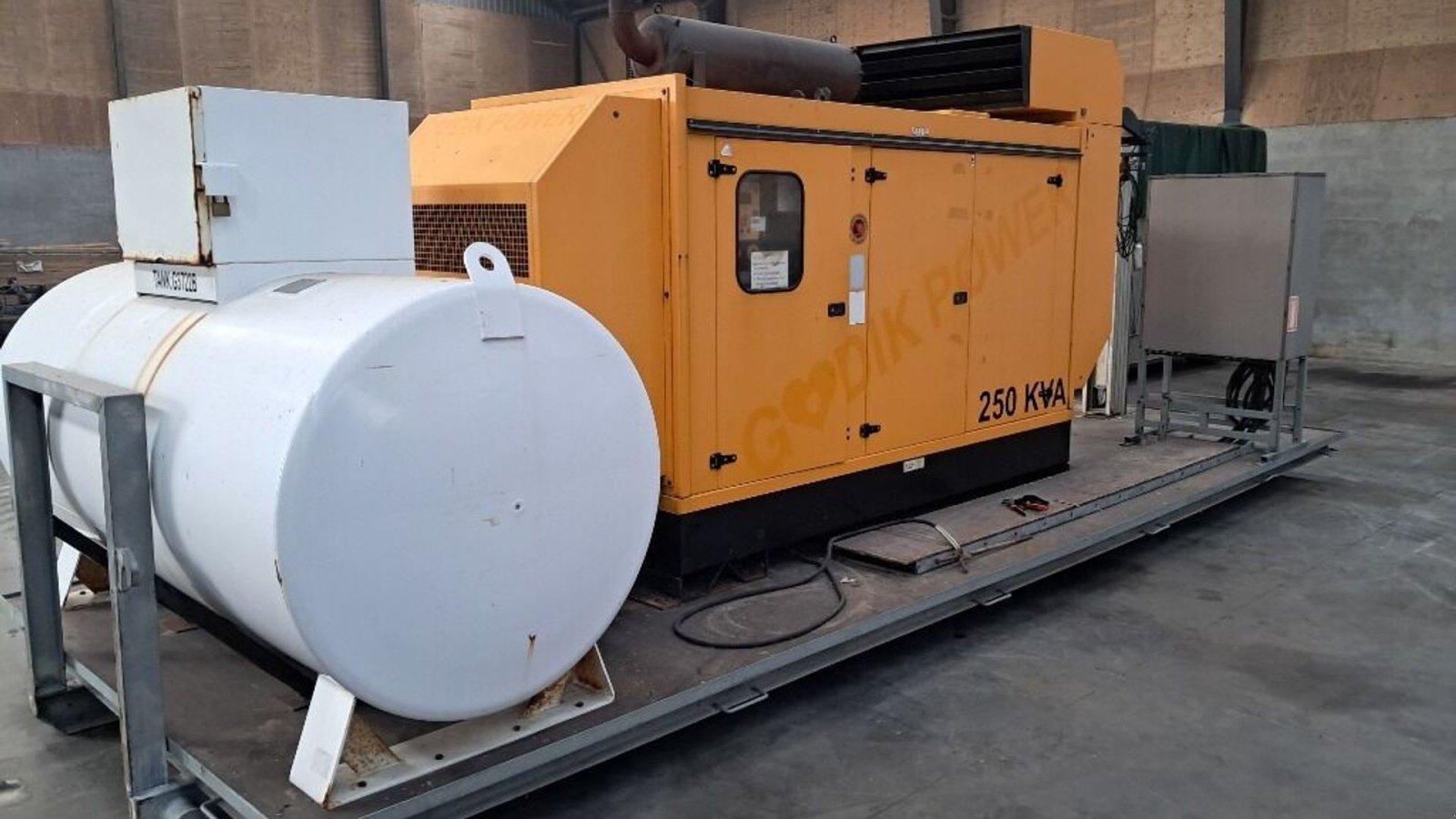 Notstromaggregat typu Sonstige Komplet mobilt 250 KVA generator anlæg på lad med 2700L tank og byggetavle John Deere motor, Gebrauchtmaschine v Rødovre (Obrázok 4)