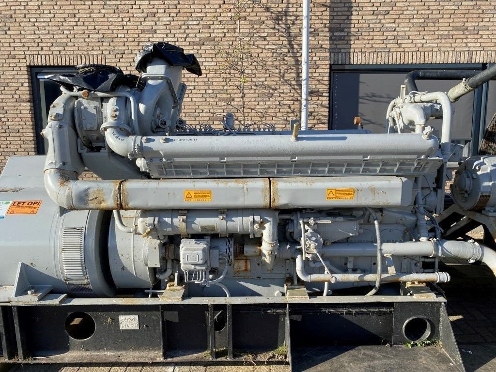 Notstromaggregat des Typs Sonstige MWM TBRHS 518 V16 Anton Piller 670 kVA generatorset ex emergency, Gebrauchtmaschine in VEEN (Bild 3)