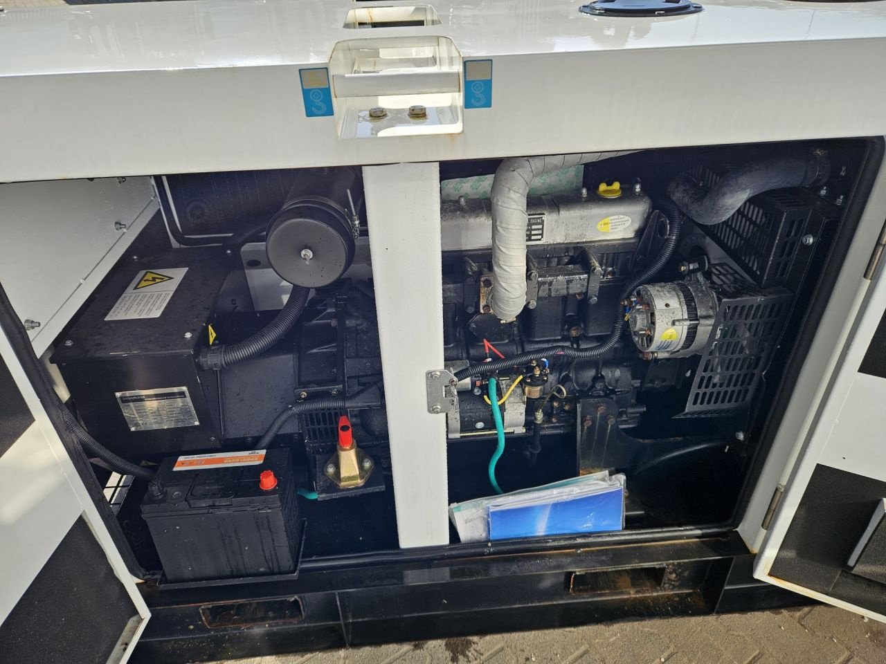 Notstromaggregat типа Sonstige Plus Power GF2-30 30 Kva, Gebrauchtmaschine в Veldhoven (Фотография 3)