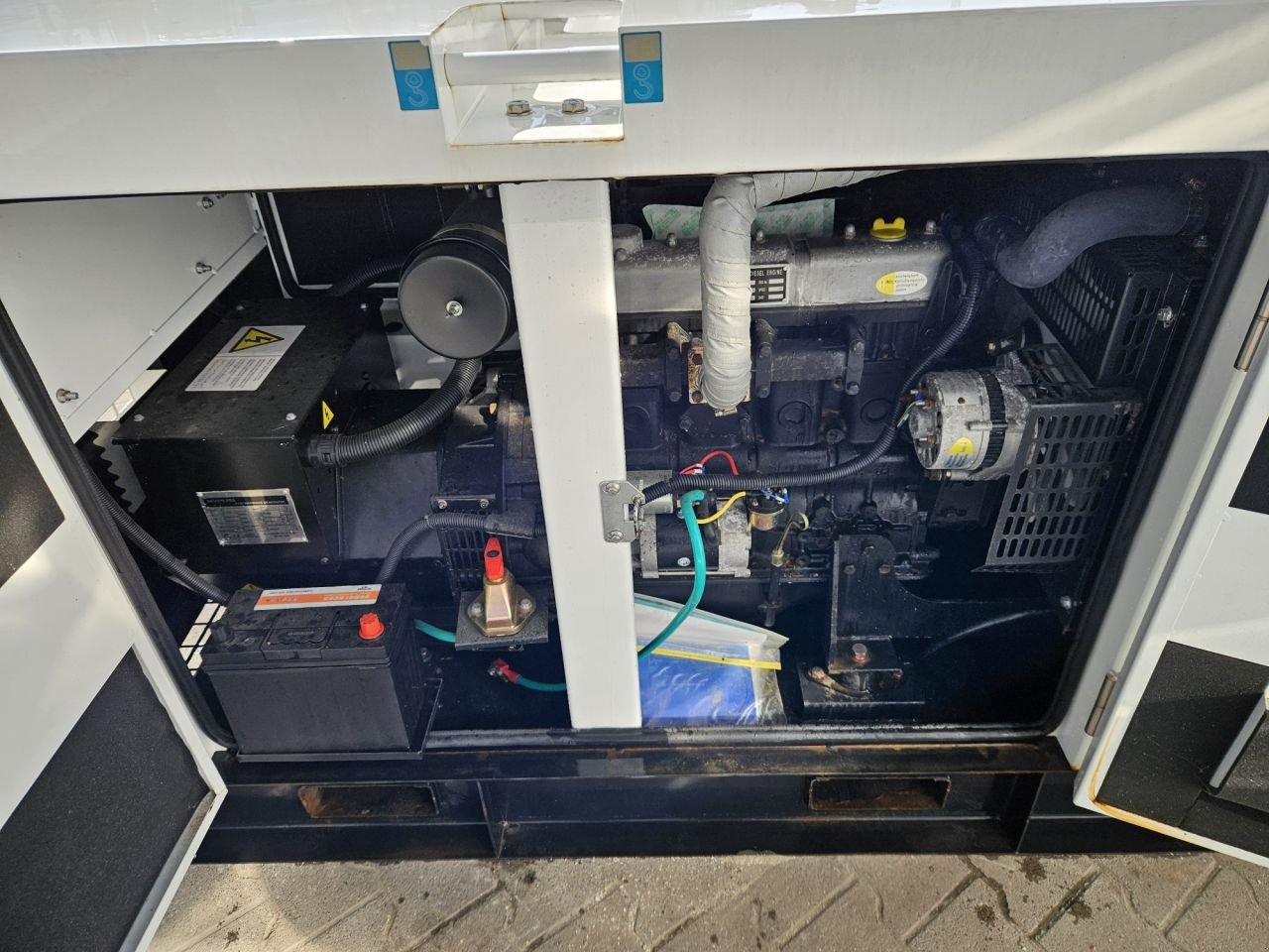 Notstromaggregat typu Sonstige Plus Power GF2-30 30 Kva, Gebrauchtmaschine v Veldhoven (Obrázek 4)