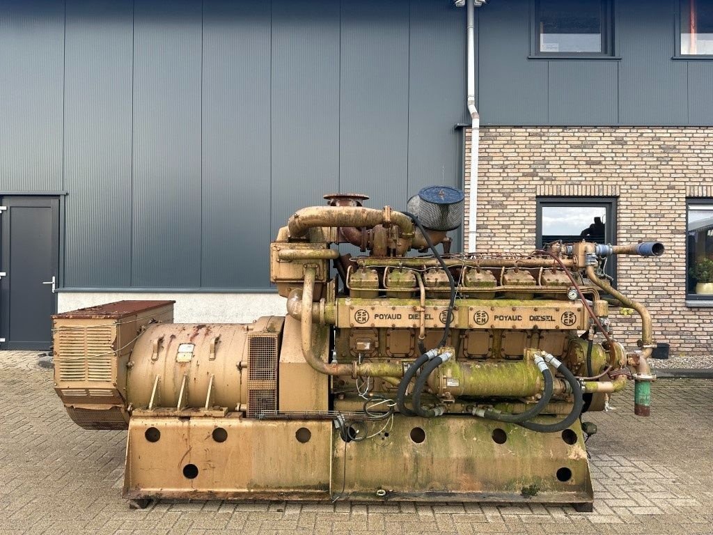Notstromaggregat des Typs Sonstige POYAUD Poyaud A12150 ZSRHI Leroy Somer 750 kVA generatorset, Gebrauchtmaschine in VEEN (Bild 4)