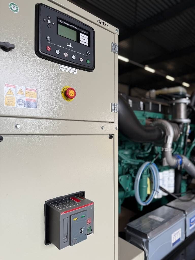 Notstromaggregat of the type Volvo TAD1341GE - 330 kVA Generator - DPX-18877-O, Neumaschine in Dordrecht (Picture 8)