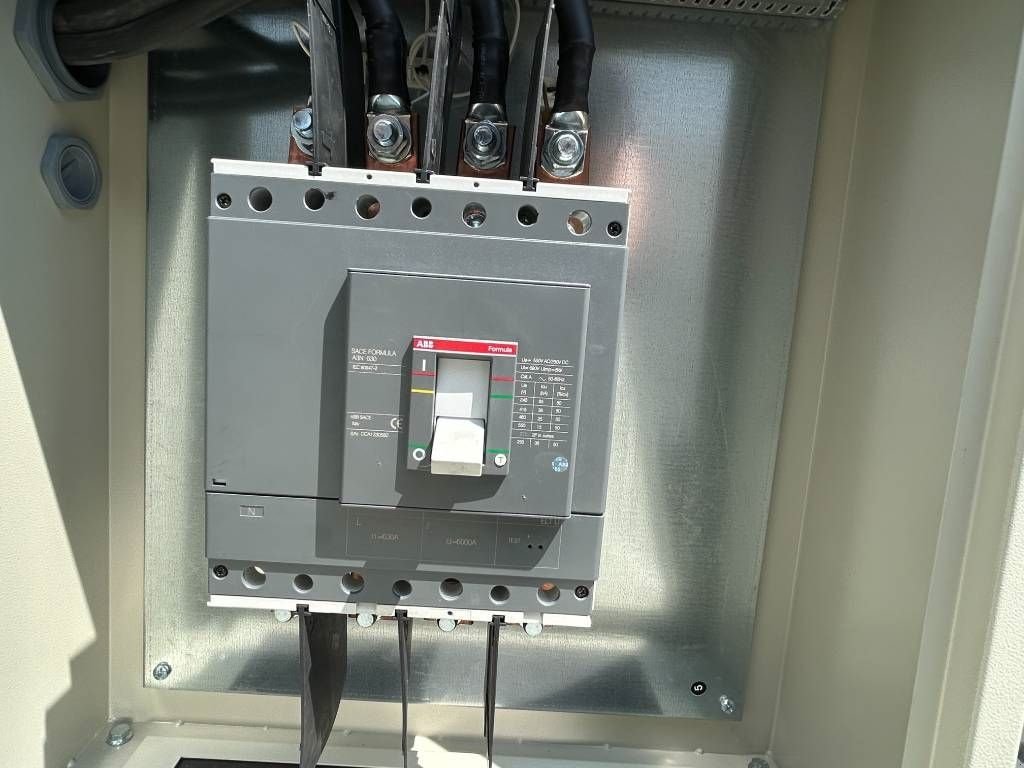 Notstromaggregat of the type Volvo TAD1342GE - 385 kVA Generator - DPX-18878.1, Neumaschine in Dordrecht (Picture 11)